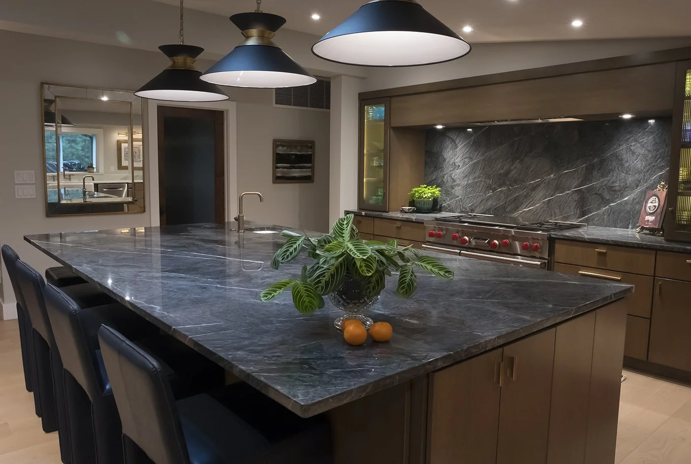 Can you set hot pots on quartzite